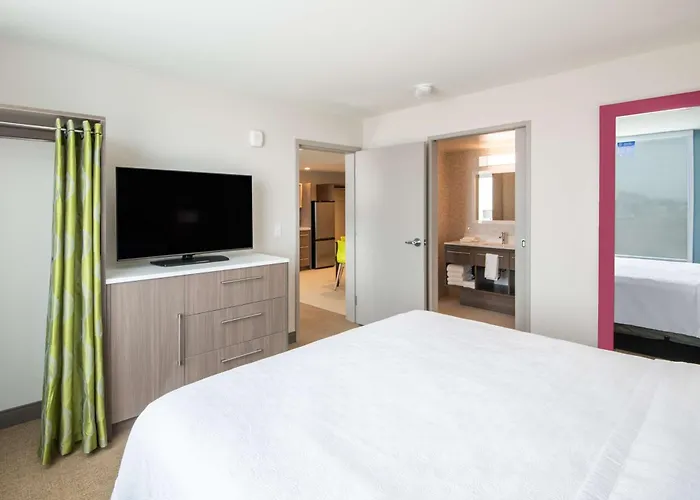 Hotel Home2 By Hilton Airport North, Az 3*